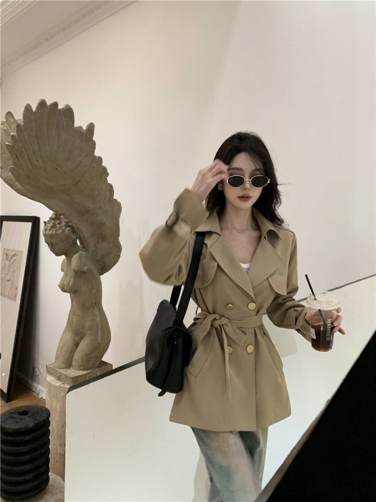 여성 봄 가을 더블 버튼 벨티드 숏 트렌치 코트 자켓 하객룩 블랙 카멜 카키 - 상세 이미지 4