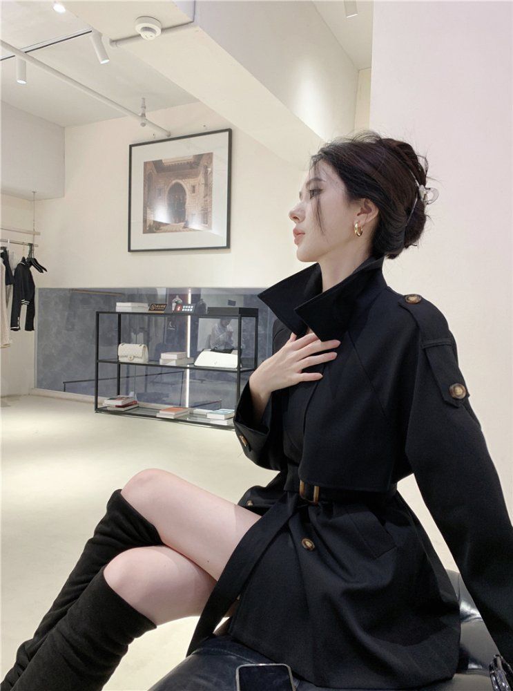 여성 봄 가을 와이드카라 더블 버튼 벨티드 숏 트렌치 코트 자켓 블랙 카키 - 상세 이미지 2
