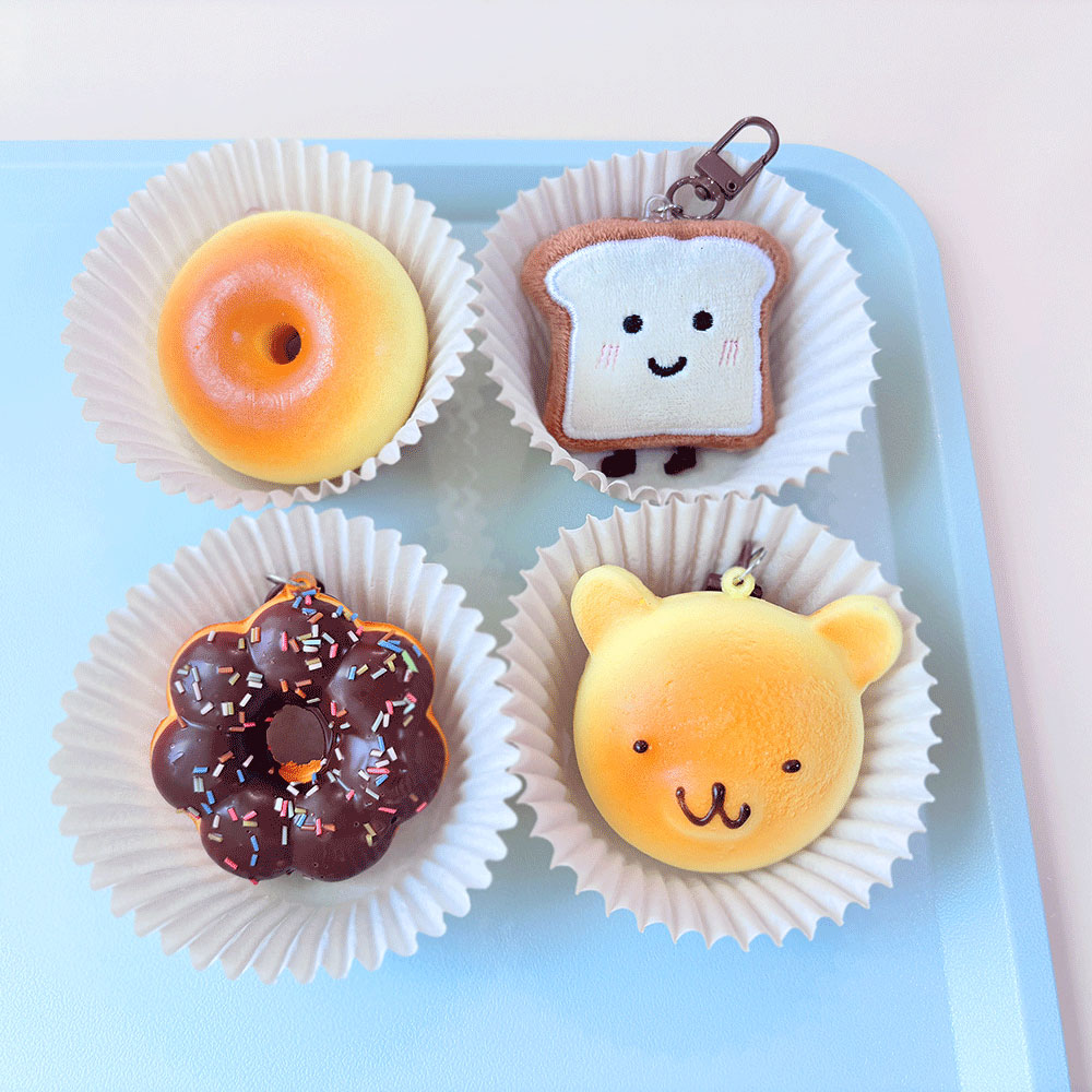 빵키링 식빵 음식 인형 에어팟 우정 커플 백참 귀여운 말랑이 키홀더 선물 - 상세 이미지 3