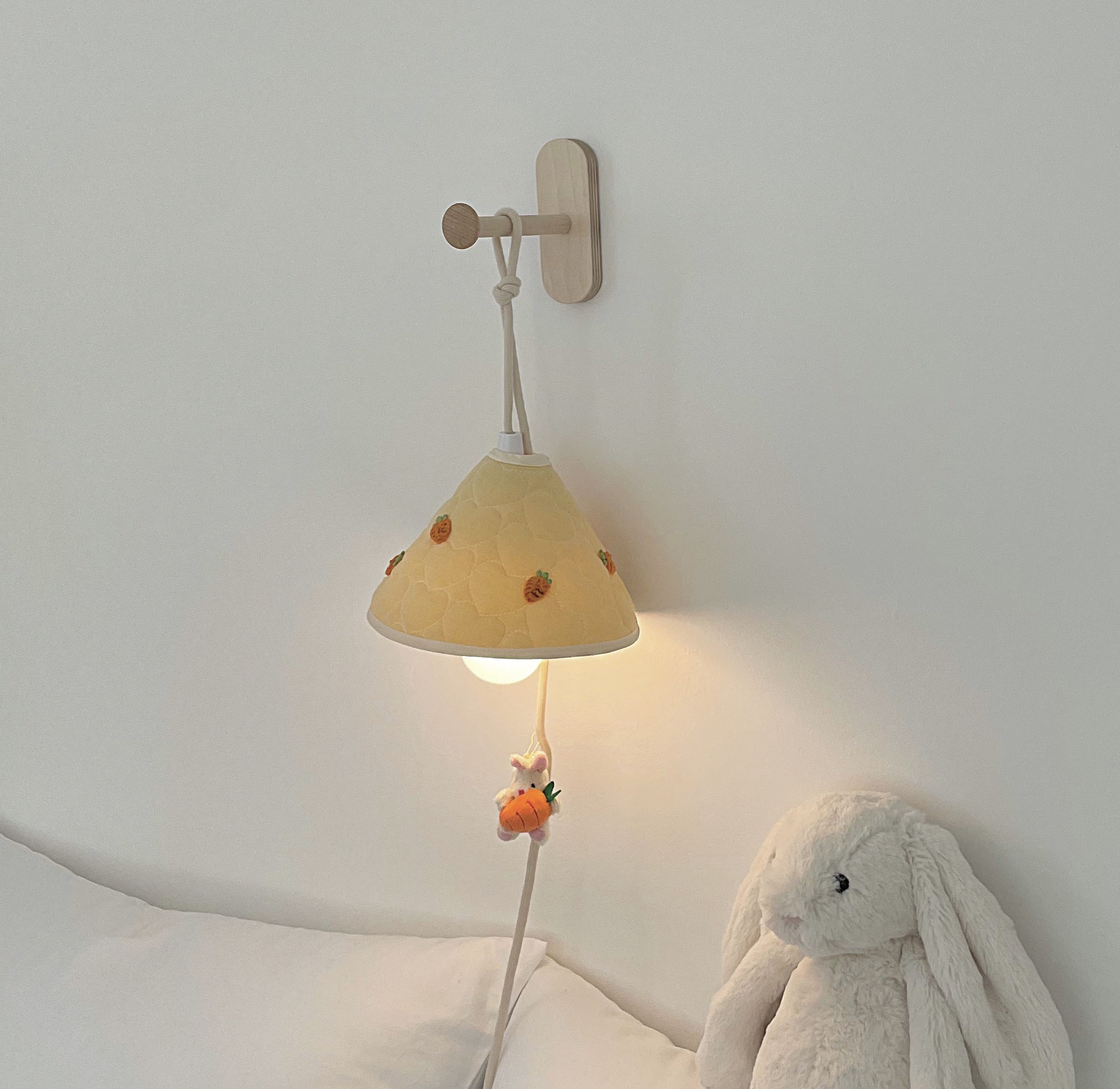 토끼상점 당근바니시리즈 무드등 수유등 집들이선물 LED 수면등 펜던트 감성 미니 무선램프