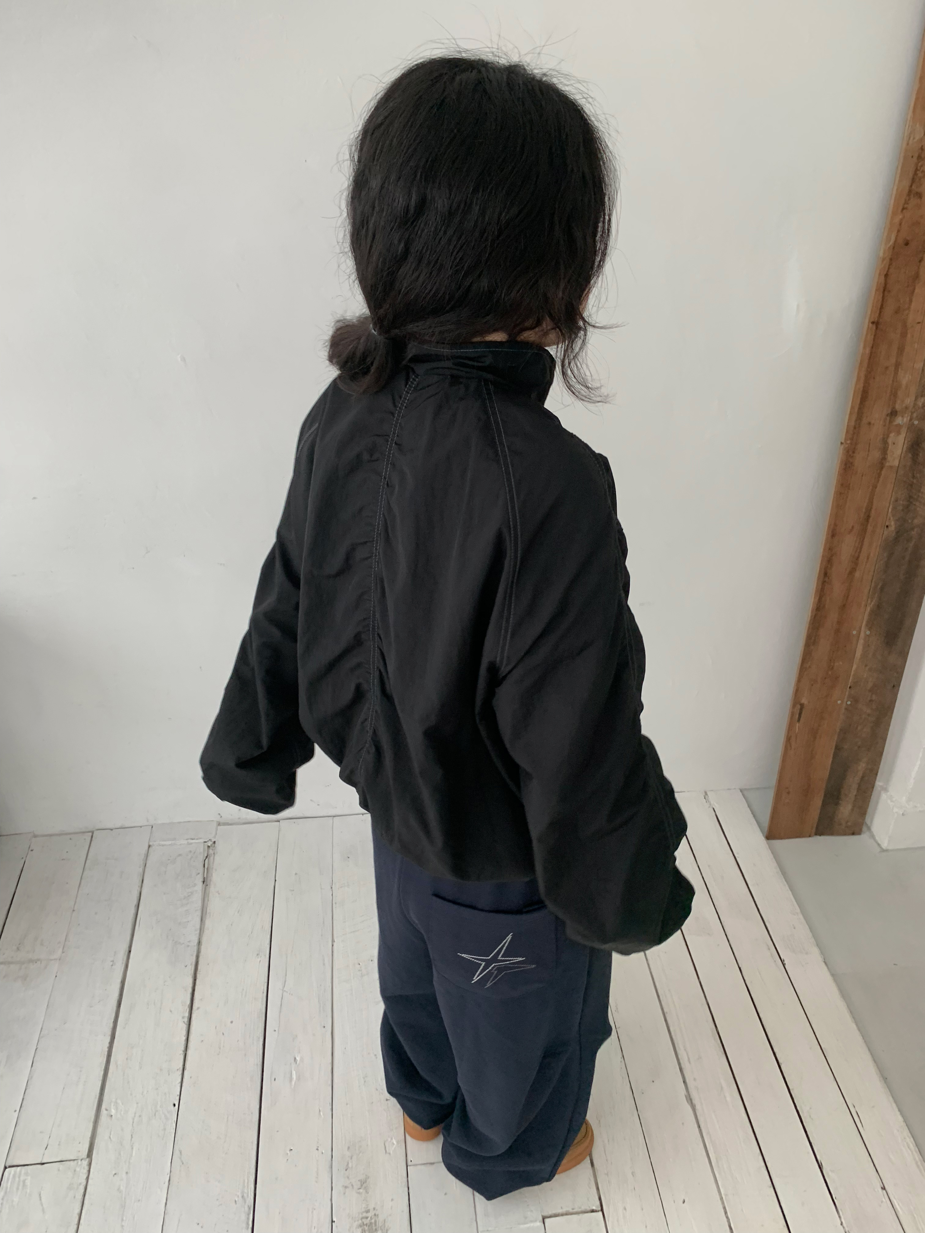 [UNISEX] 셔링 스티치 윈드브레이커 상세 이미지 9