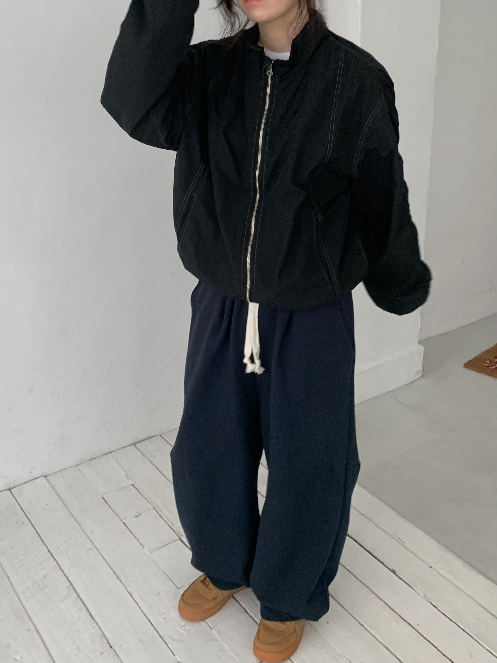 [UNISEX] 셔링 스티치 윈드브레이커 상세 이미지 7