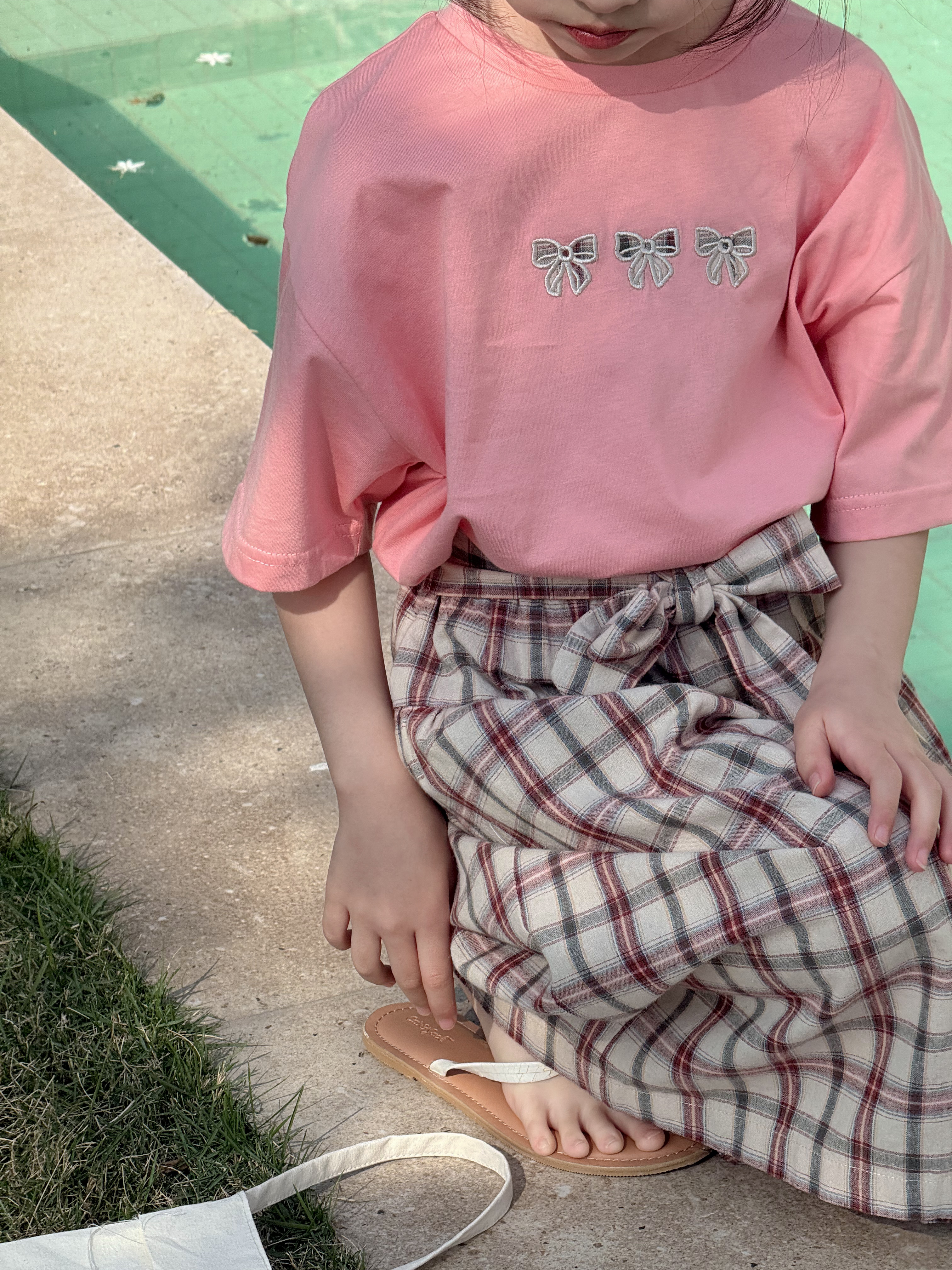 Irene's Closet 트리플 리본 자수 순면 루즈핏 반팔 티셔츠 유아 주니어 여름