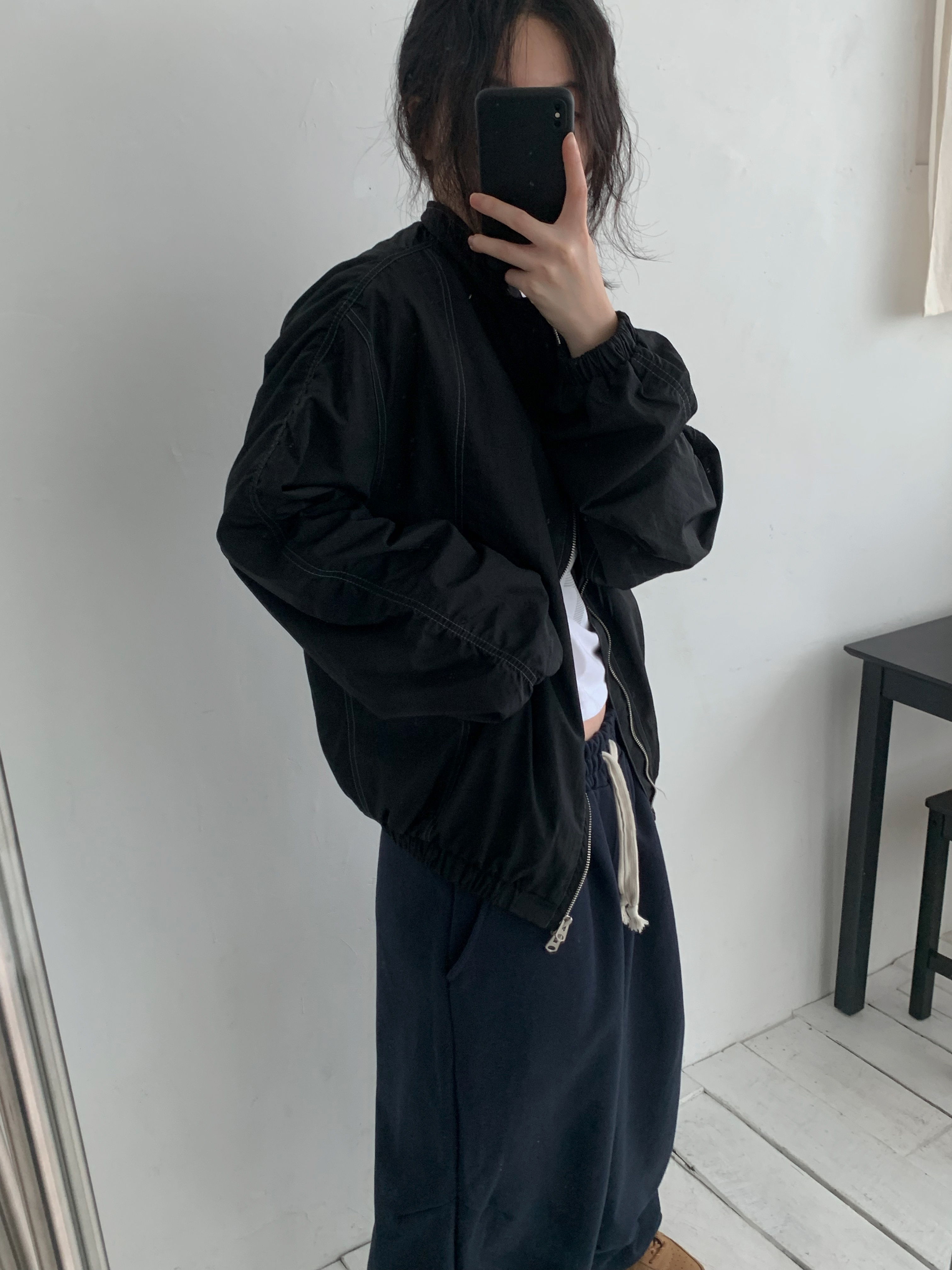 [UNISEX] 셔링 스티치 윈드브레이커 상세 이미지 3