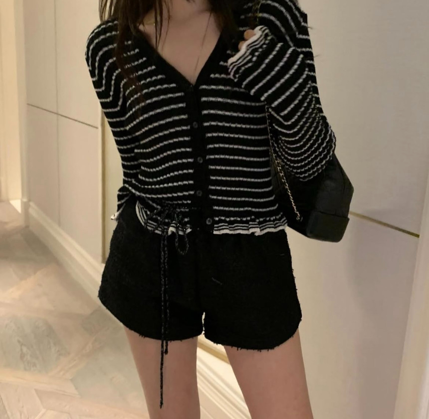 [블랙 당일] 디저트 린넨 가디건 프릴 스트라이프 단가라 브이넥cd 상세 이미지 4
