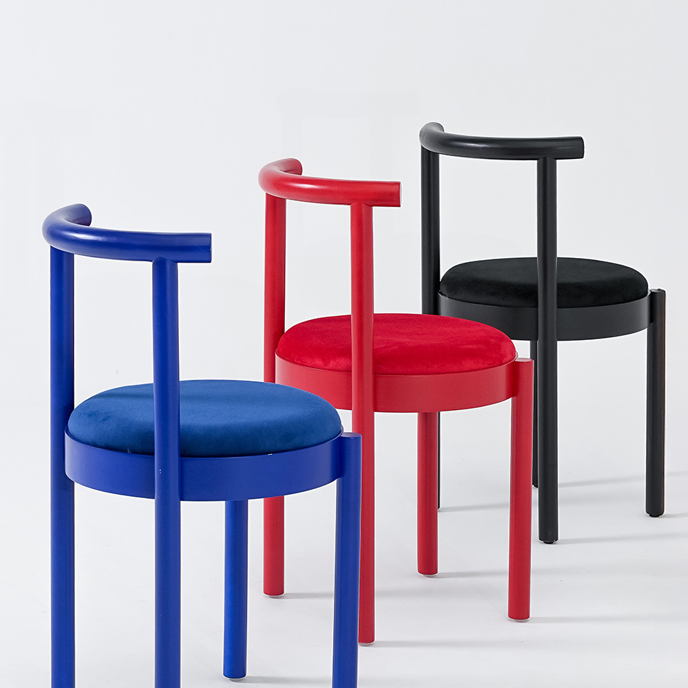 피카소 카페 다니엘엠마체어 인테리어 원목 식탁 주방의자 디자인 패브릭