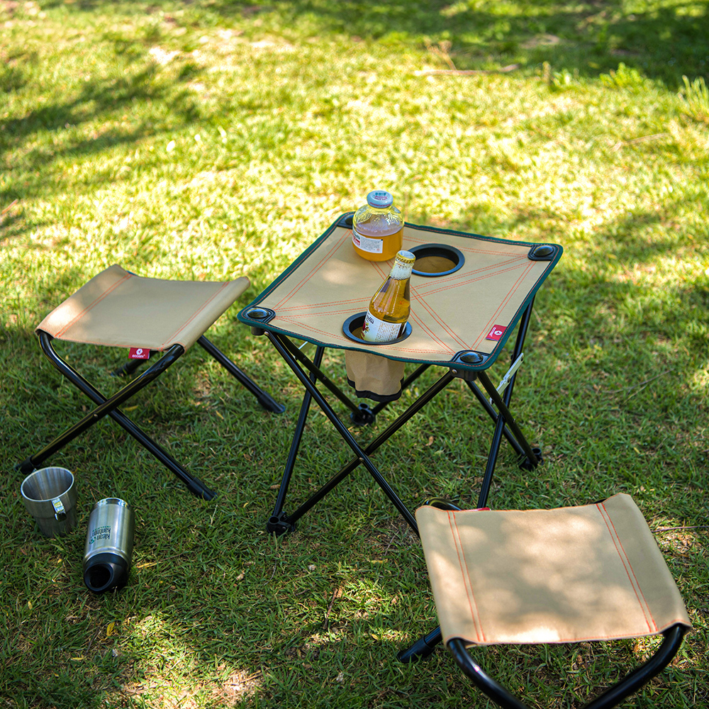 아이두젠 피크닉 세트 캠핑 테이블 + 체어 2개