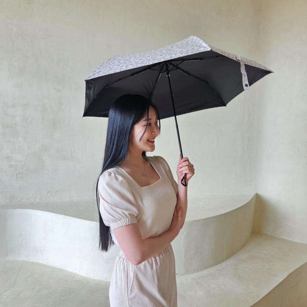 피에르가르뎅 피에르가르뎅 쁘띠플라워 암막양산 초경량 자외선차단 양산 우양산 차단율99%