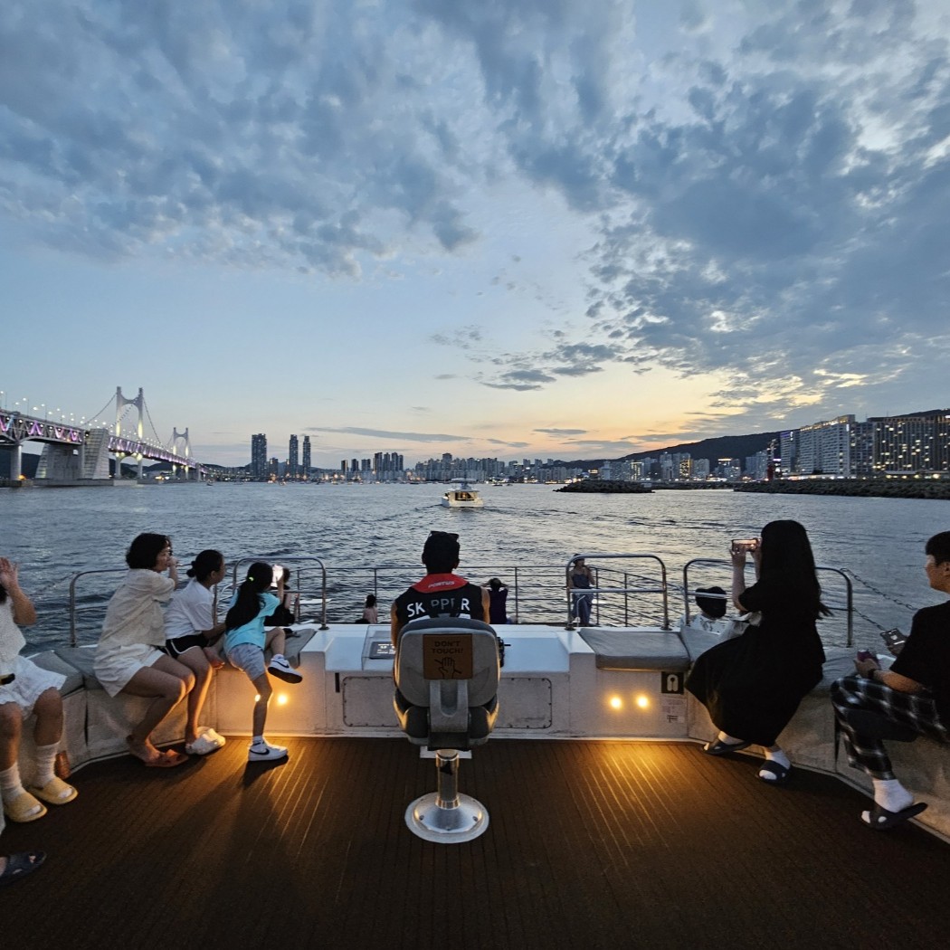 부산요트투어 해운대 광안리 더베이101 야경 애견동반 드론쇼 퍼블릭 소인 주간권 해운대리버크루즈