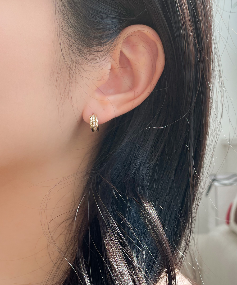14K 18K 와이드 미들 큐빅 라인 데일리 원터치 링 귀걸이 - 상세 이미지 3
