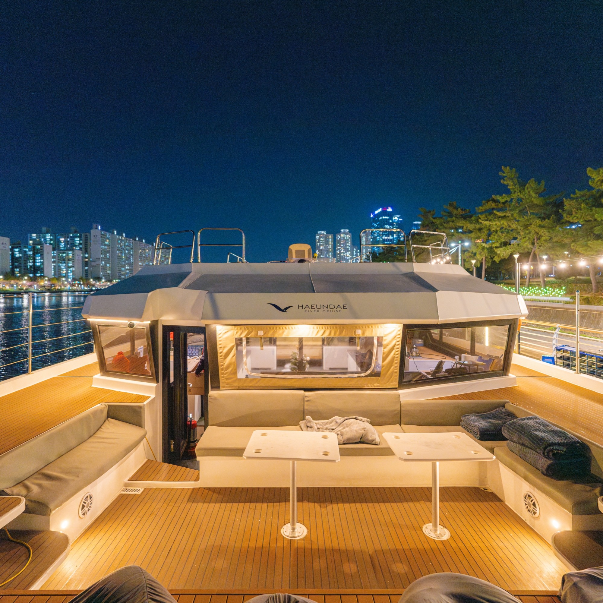 부산요트투어 해운대 광안리 더베이101 야경 애견동반 드론쇼 퍼블릭 소인 주간권 해운대리버크루즈