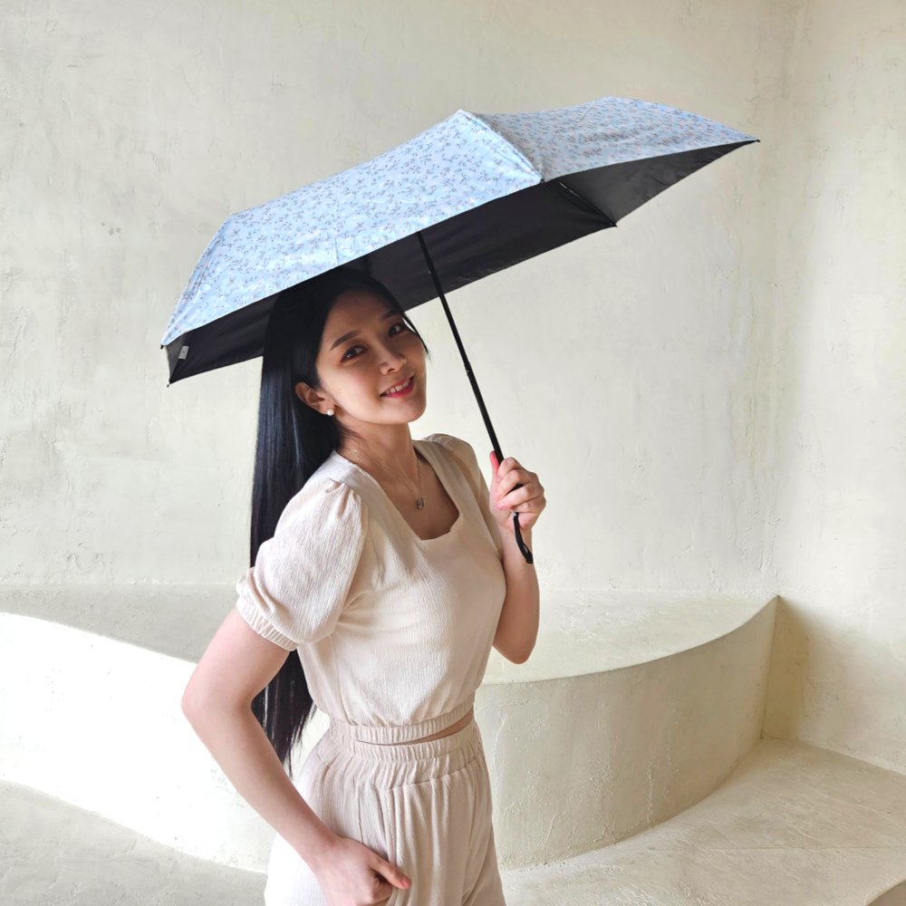 피에르가르뎅 피에르가르뎅 쁘띠플라워 암막양산 초경량 자외선차단 양산 우양산 차단율99%