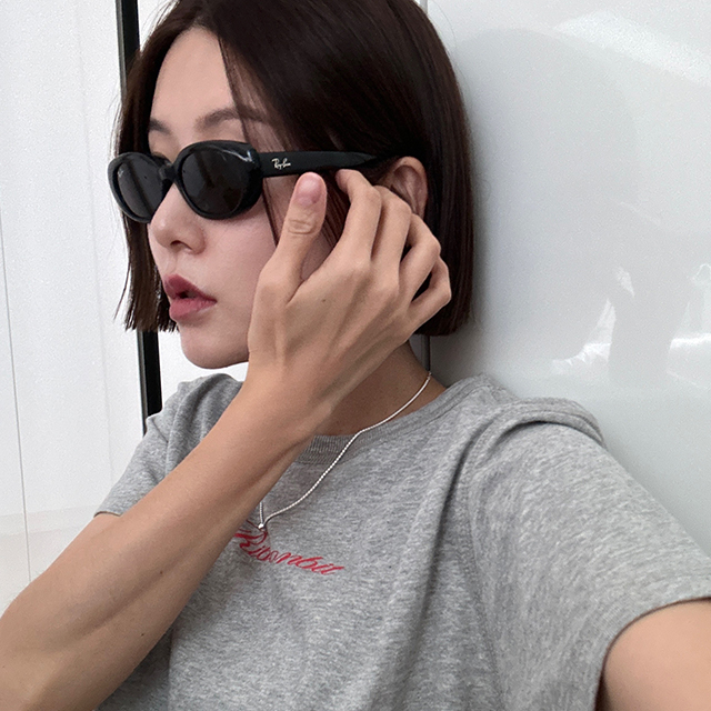 레이벤 선글라스 RB4441D 빈티지 긱시크 검정 오벌 뿔테 남자 여자 선글라스 블랙