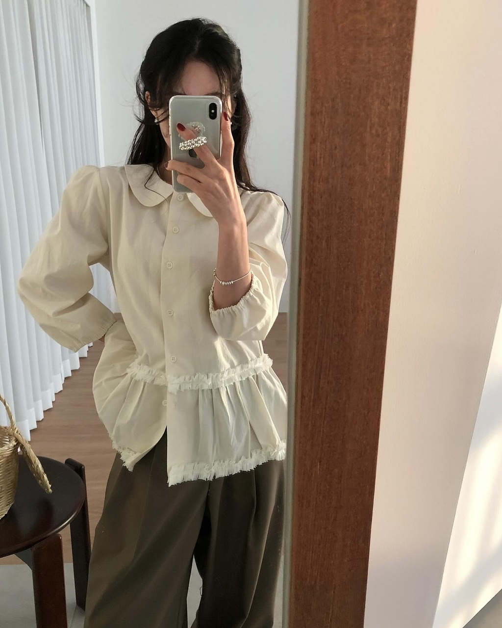 파제 여성 레이어드 이너 둥근카라 프릴 레이스 쉬폰 밴딩 퍼프 7부 블라우스 - 상세 이미지 2