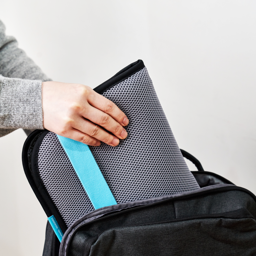 밸런스온 기능성 포터블 휴대용 시트 1입 (여행용 피크닉 수험생 비행기 접이식 벌집 쿨링 쿨 접이식방석)