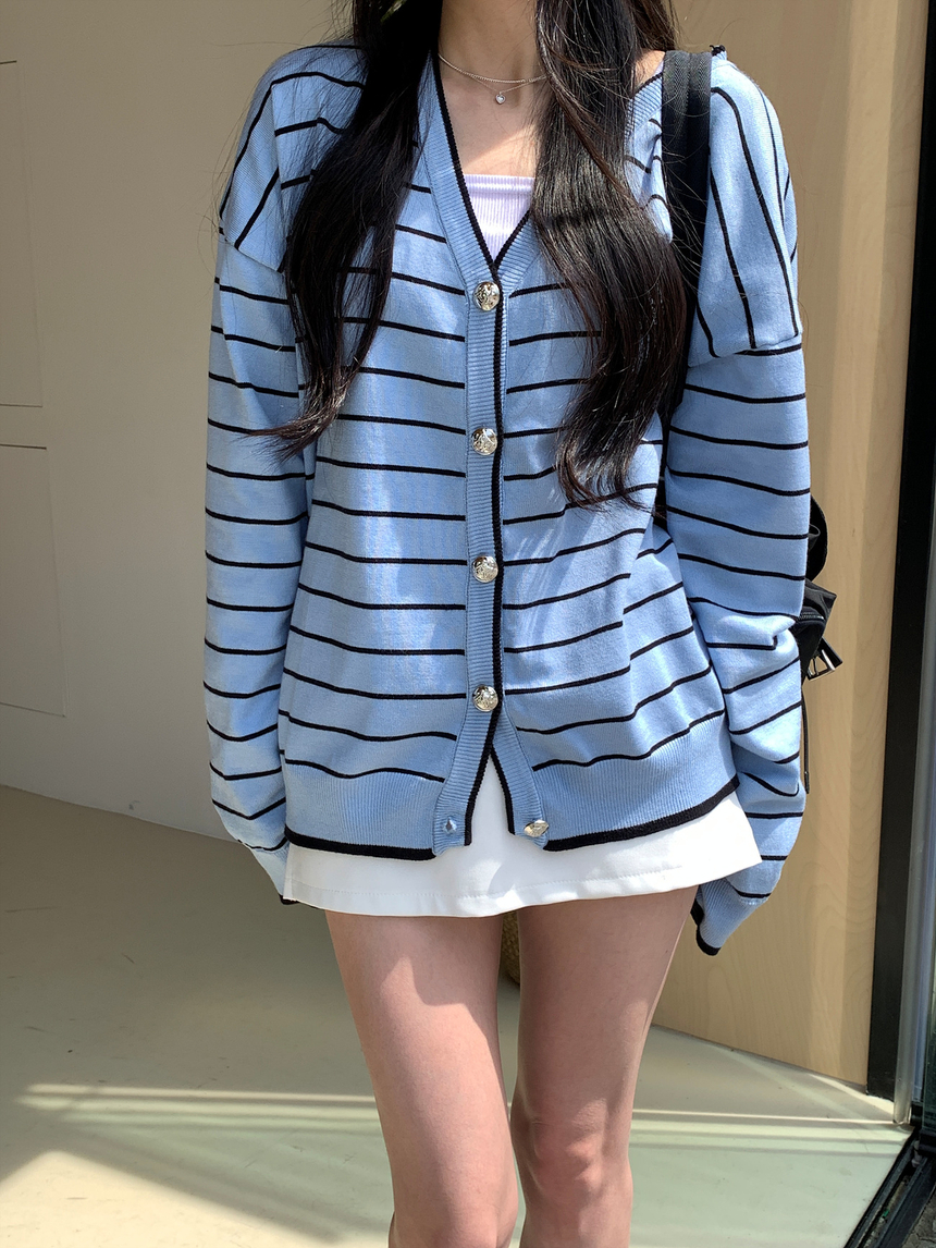 [제니룩💙] 오션 스트라이프 오버핏 가디건 상세 이미지 9