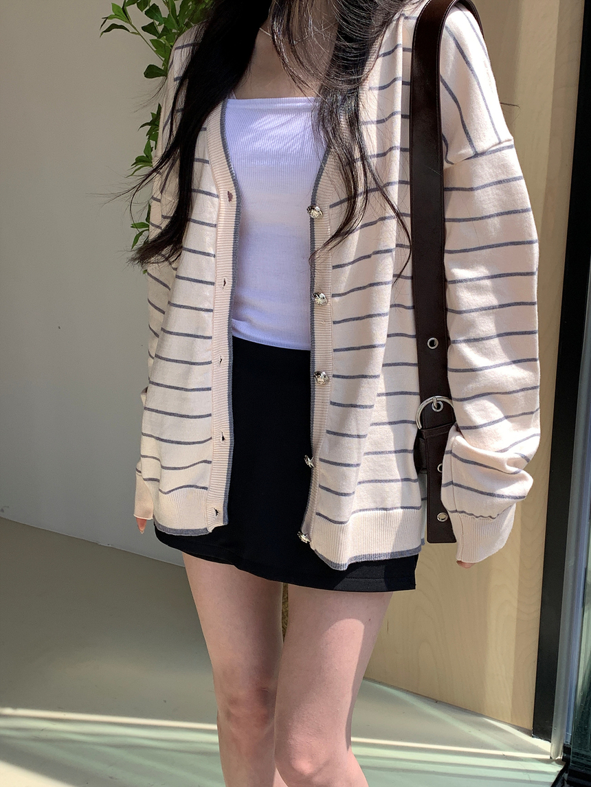 [제니룩💙] 오션 스트라이프 오버핏 가디건 상세 이미지 32