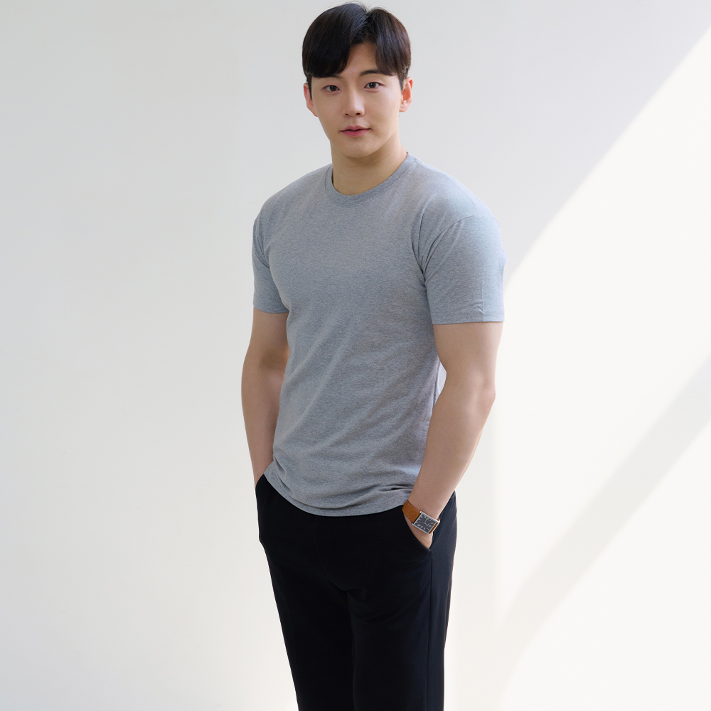 남자 머슬핏 반팔 어깨넓어보이는 무지 티셔츠 상품 이미지
