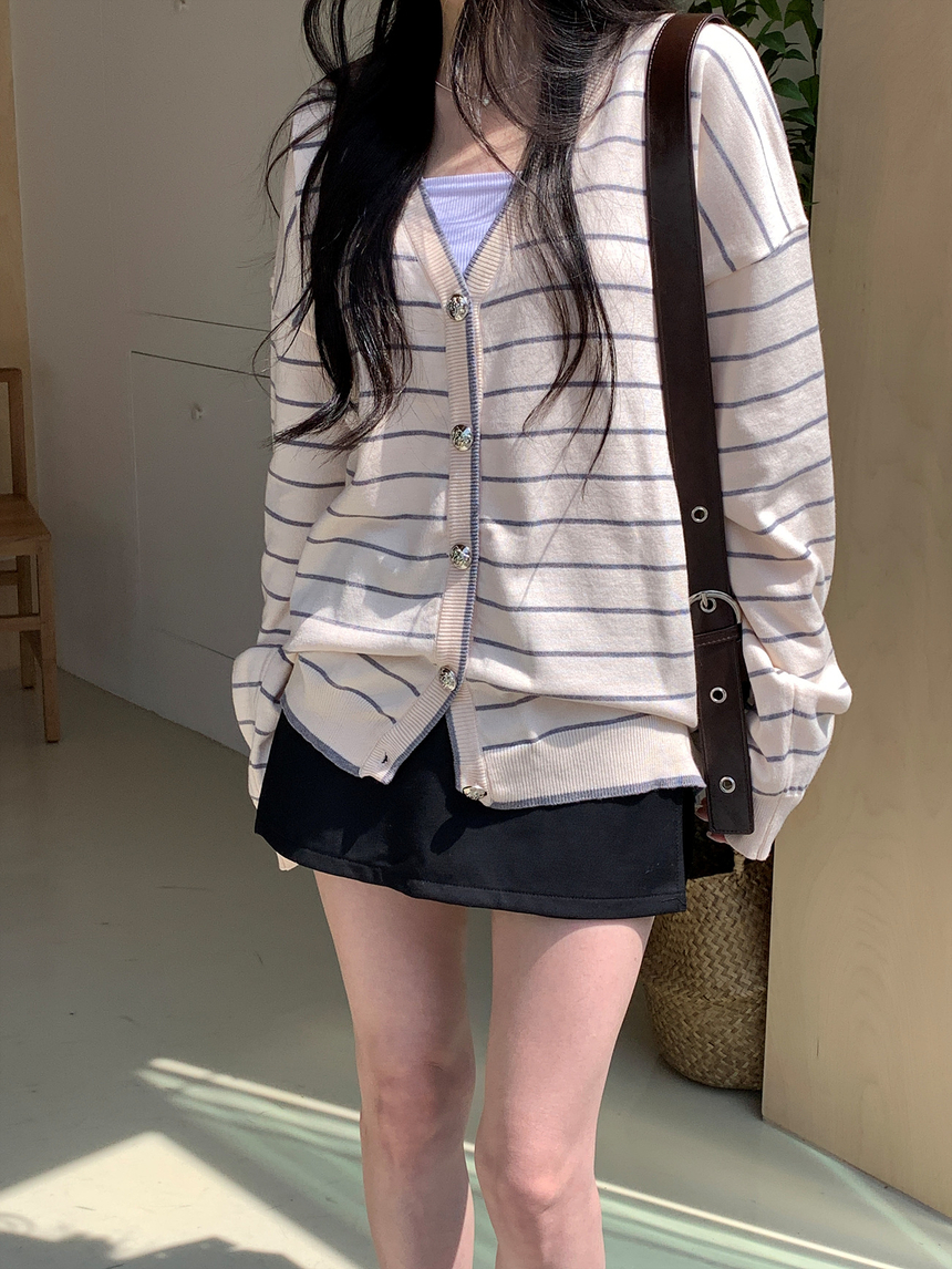 [제니룩💙] 오션 스트라이프 오버핏 가디건 상세 이미지 30