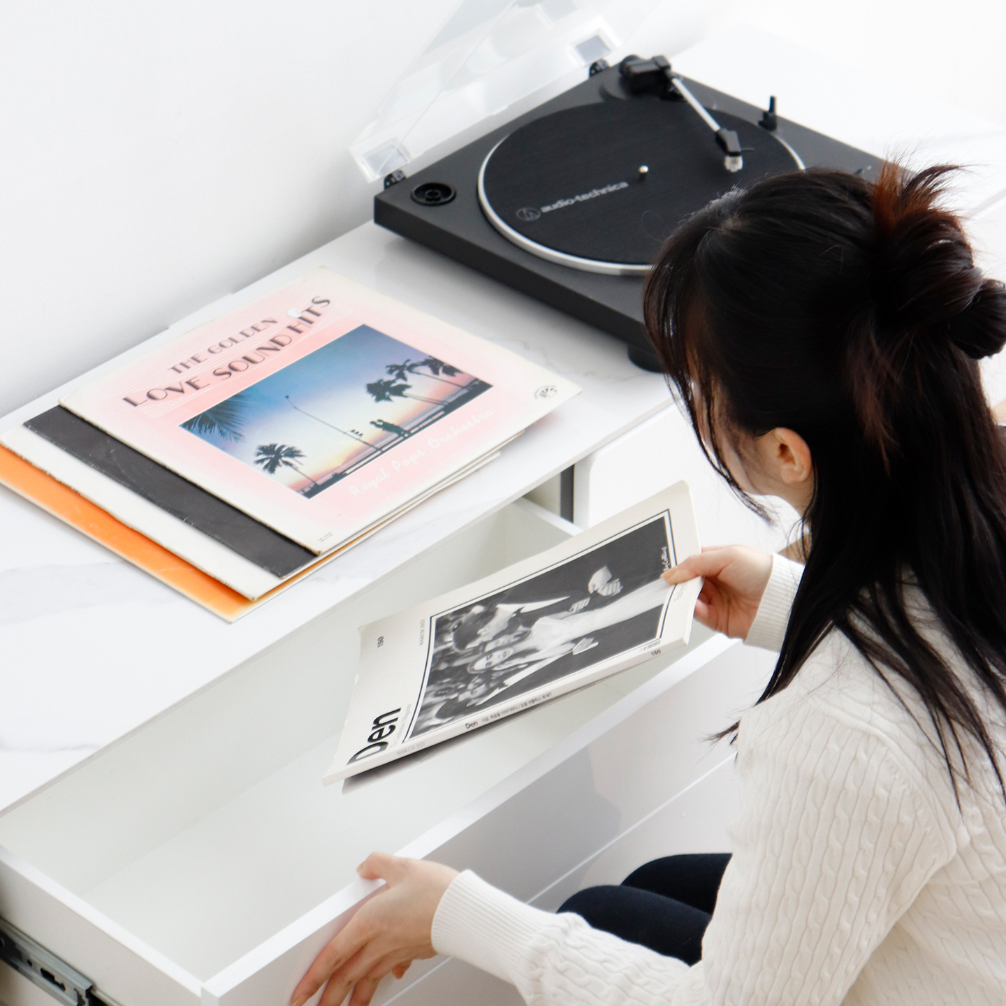 비알프렌드 피아제 통 세라믹 거실장 고급 마블 티비다이 수납 TV 장식장 2000