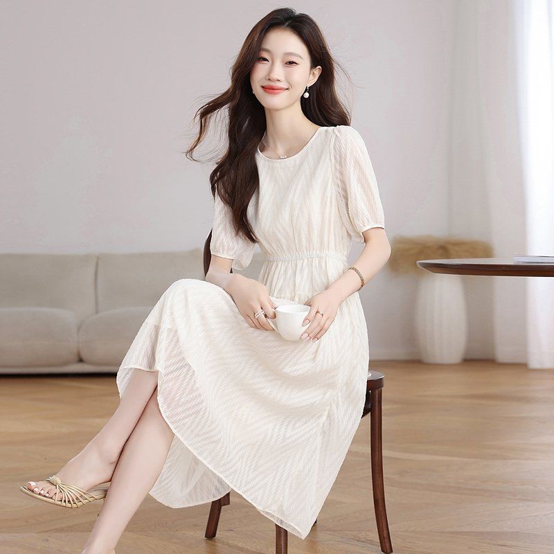 여성 라운드넥 반팔 퍼프소매 텍스처 롱원피스 허리밴딩 A라인 여름 아이보리 크림 - 상세 이미지 3
