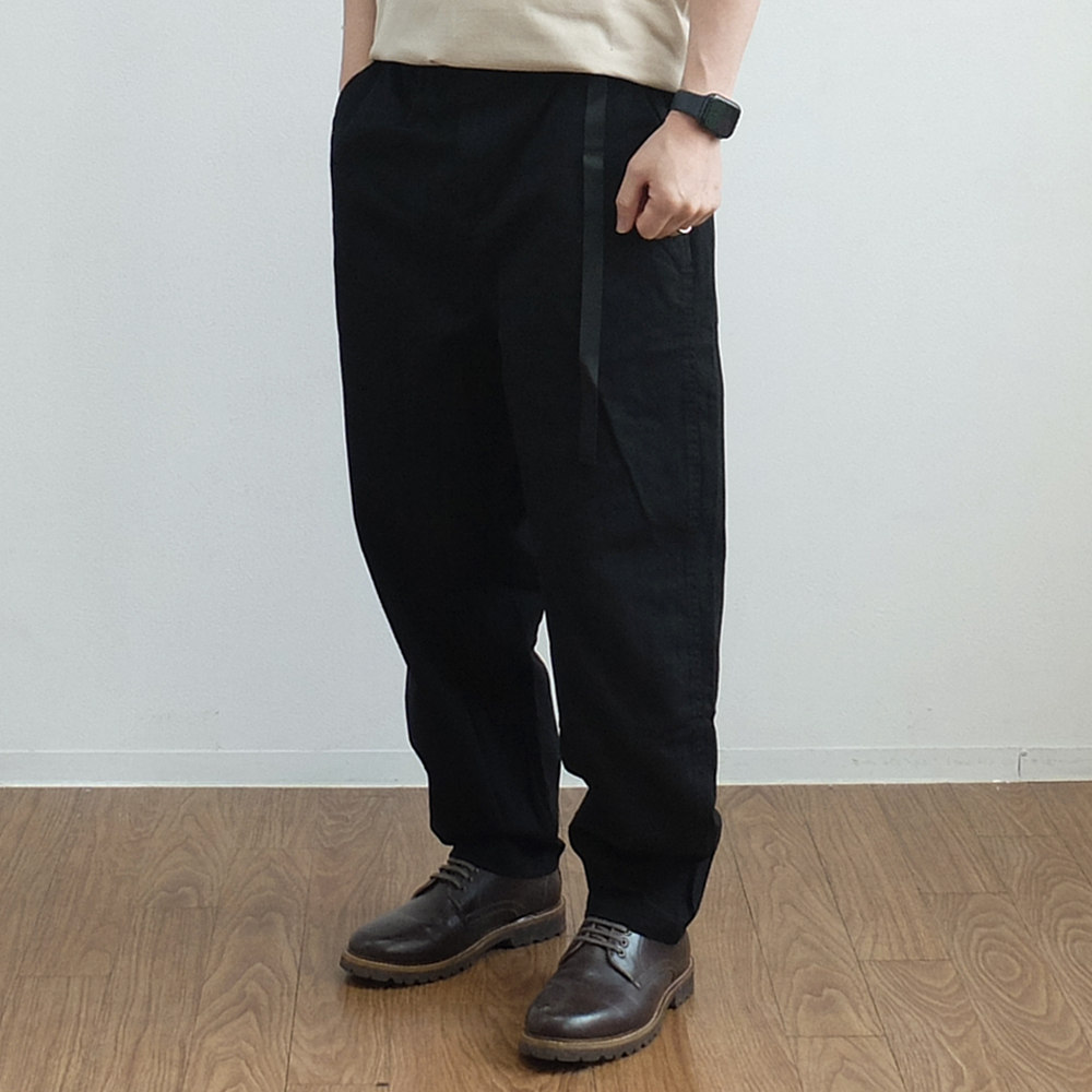 뉴싸인 컴포트 코튼 루즈 테이퍼드 면 밴딩 벨트 팬츠 - 상세 이미지 3