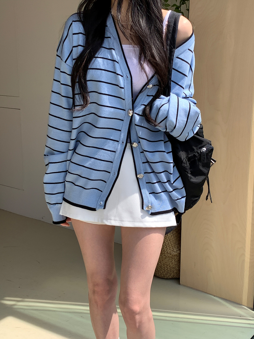 [제니룩💙] 오션 스트라이프 오버핏 가디건 상세 이미지 5
