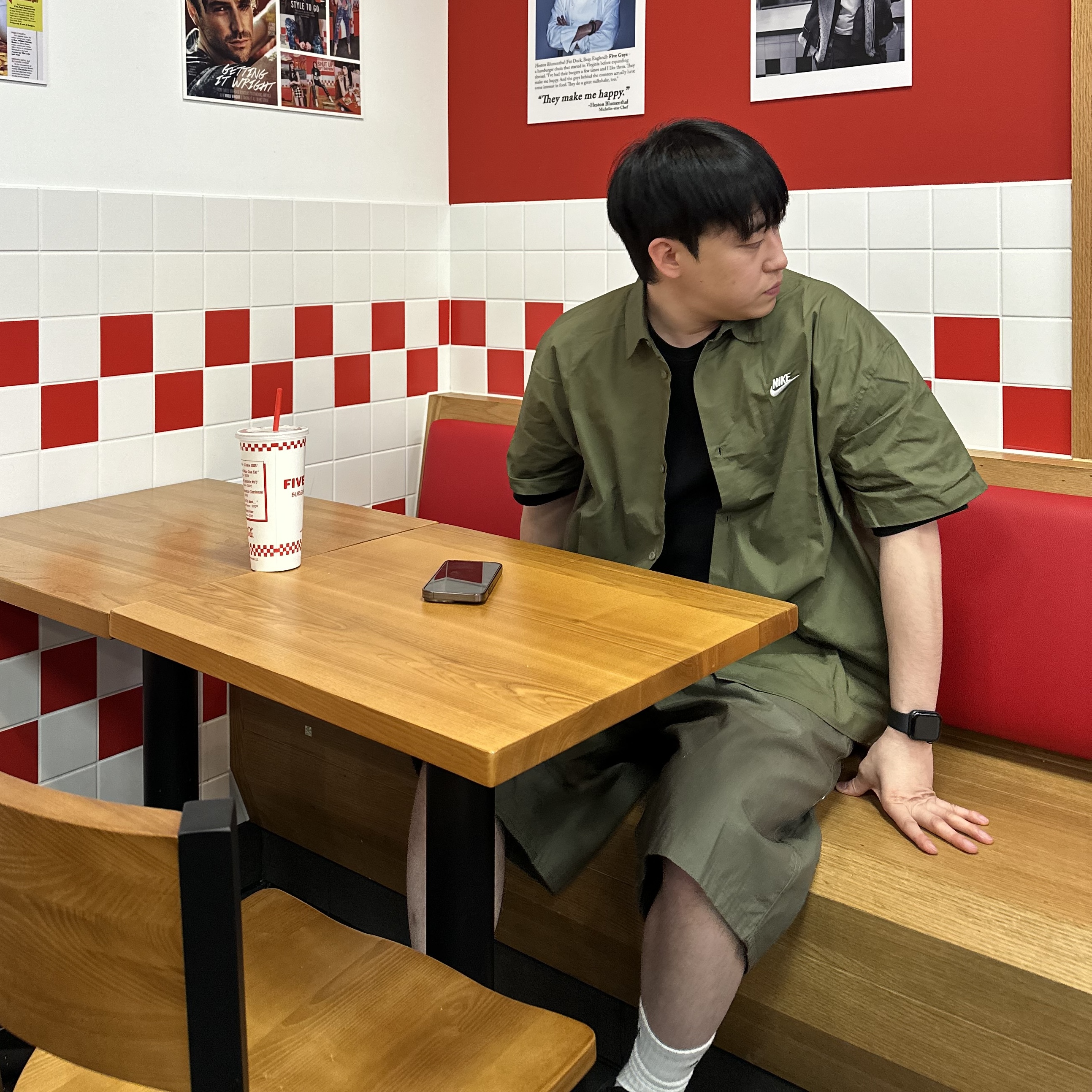 나이키 25SS 오버핏 반팔 셔츠 셋업 클래식 올리브 카키 - 상세 이미지 2