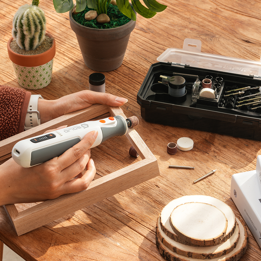 솔리드 충전그라인더 8V 미니그라인더 전동 조각기 연마기 로타리툴 S-MG08