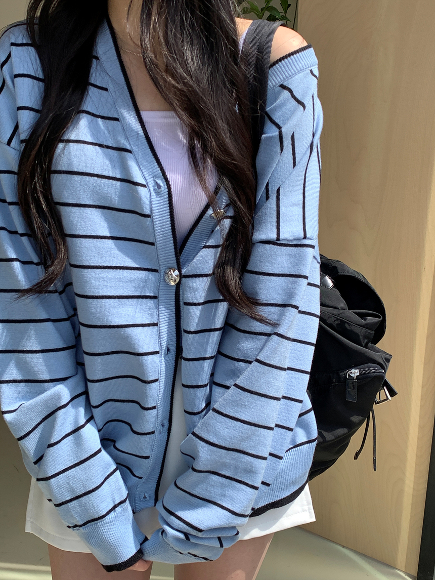 [제니룩💙] 오션 스트라이프 오버핏 가디건 상세 이미지 24