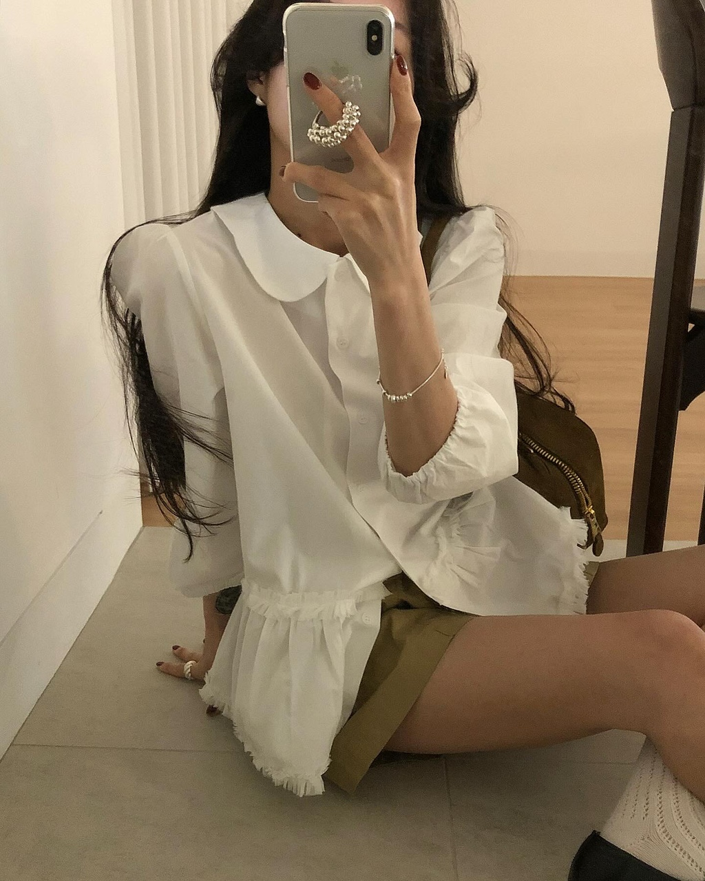 파제 여성 레이어드 이너 둥근카라 프릴 레이스 쉬폰 밴딩 퍼프 7부 블라우스 - 상품 이미지