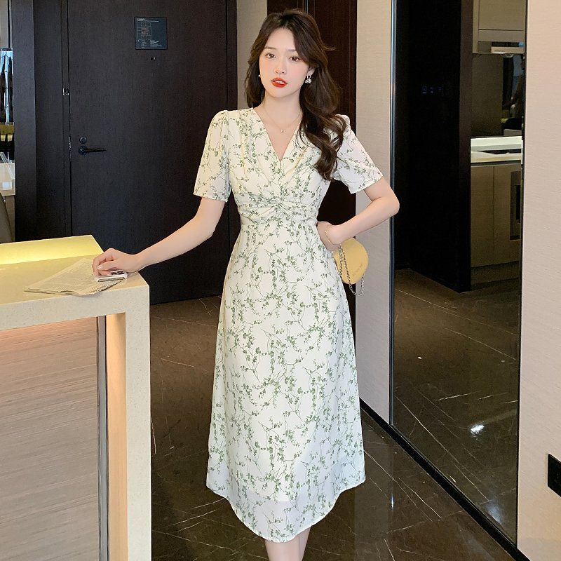 여성 플라워 나염 롱원피스 브이넥 반팔 쉬폰 꼬임 퍼프소매 여름 봄 여름 아이보리 - 상세 이미지 2