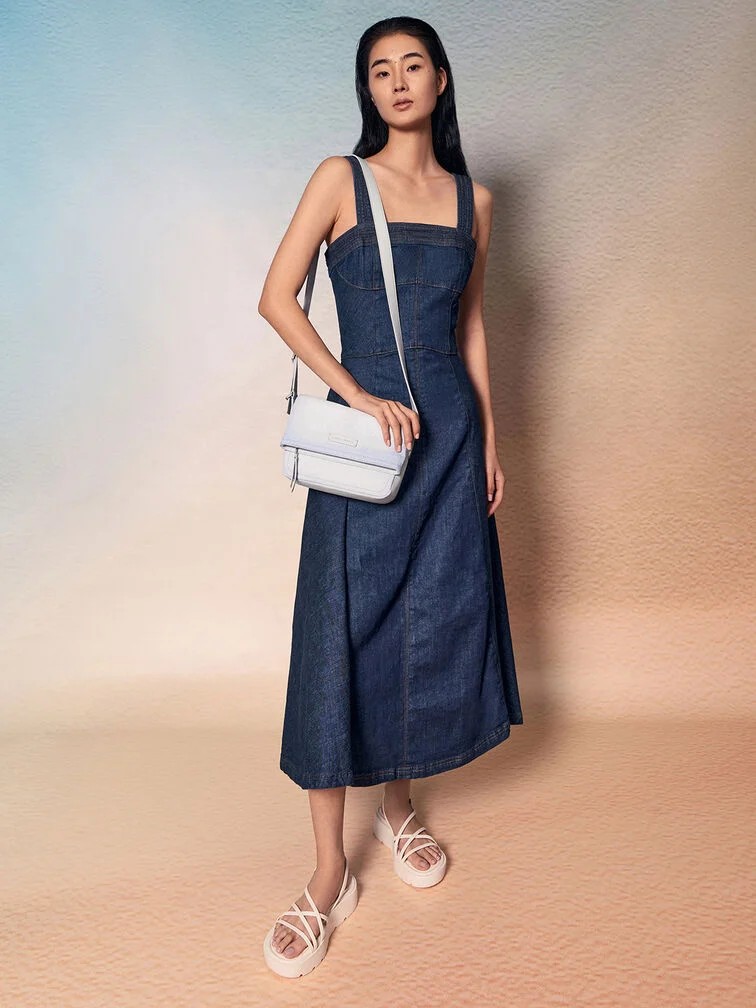 [찰스앤키스] 이벳 데님 프론트 플랩 크로스바디백 Light Washed Denim CK2-20271507-1 이미지 8