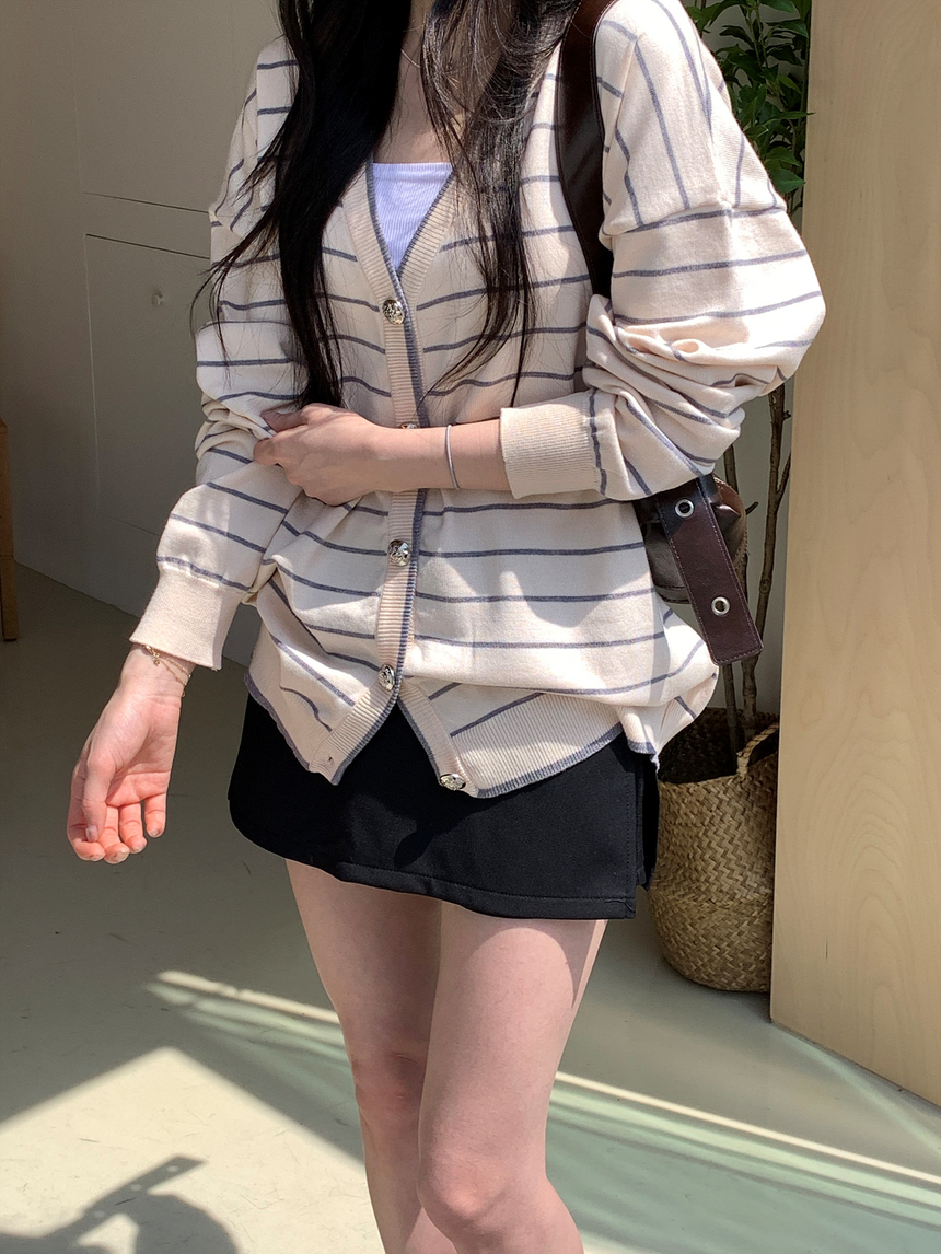 [제니룩💙] 오션 스트라이프 오버핏 가디건 상세 이미지 33
