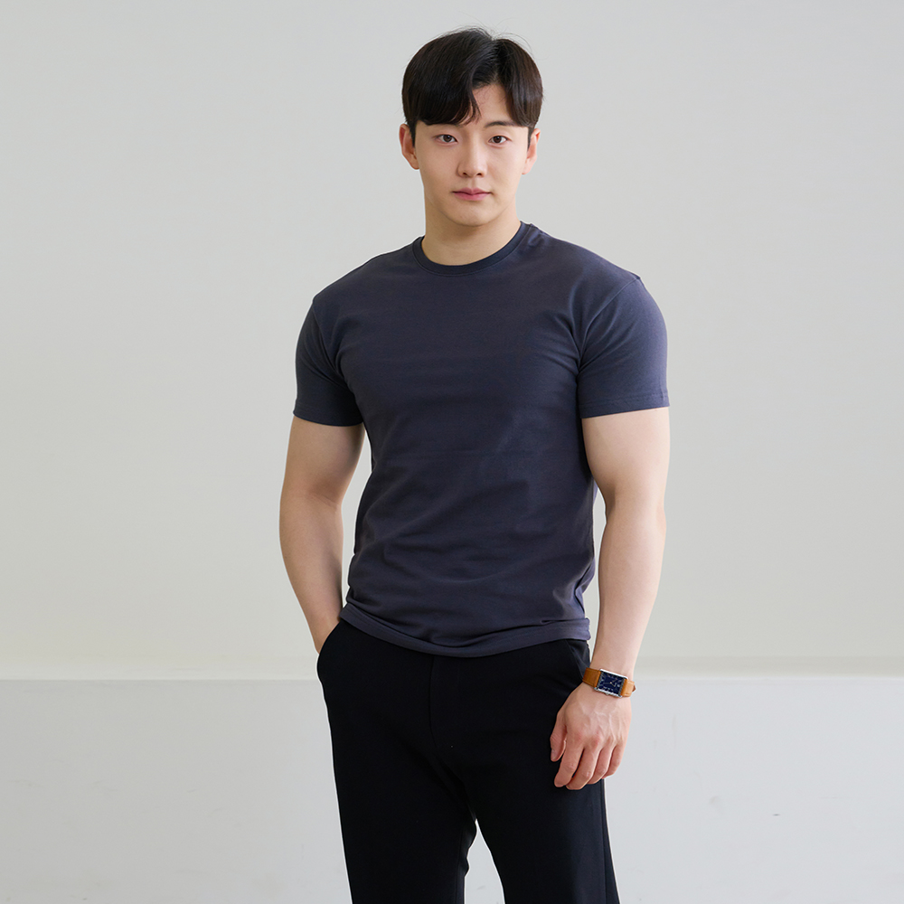 남자 머슬핏 반팔 어깨넓어보이는 무지 티셔츠 상품 이미지
