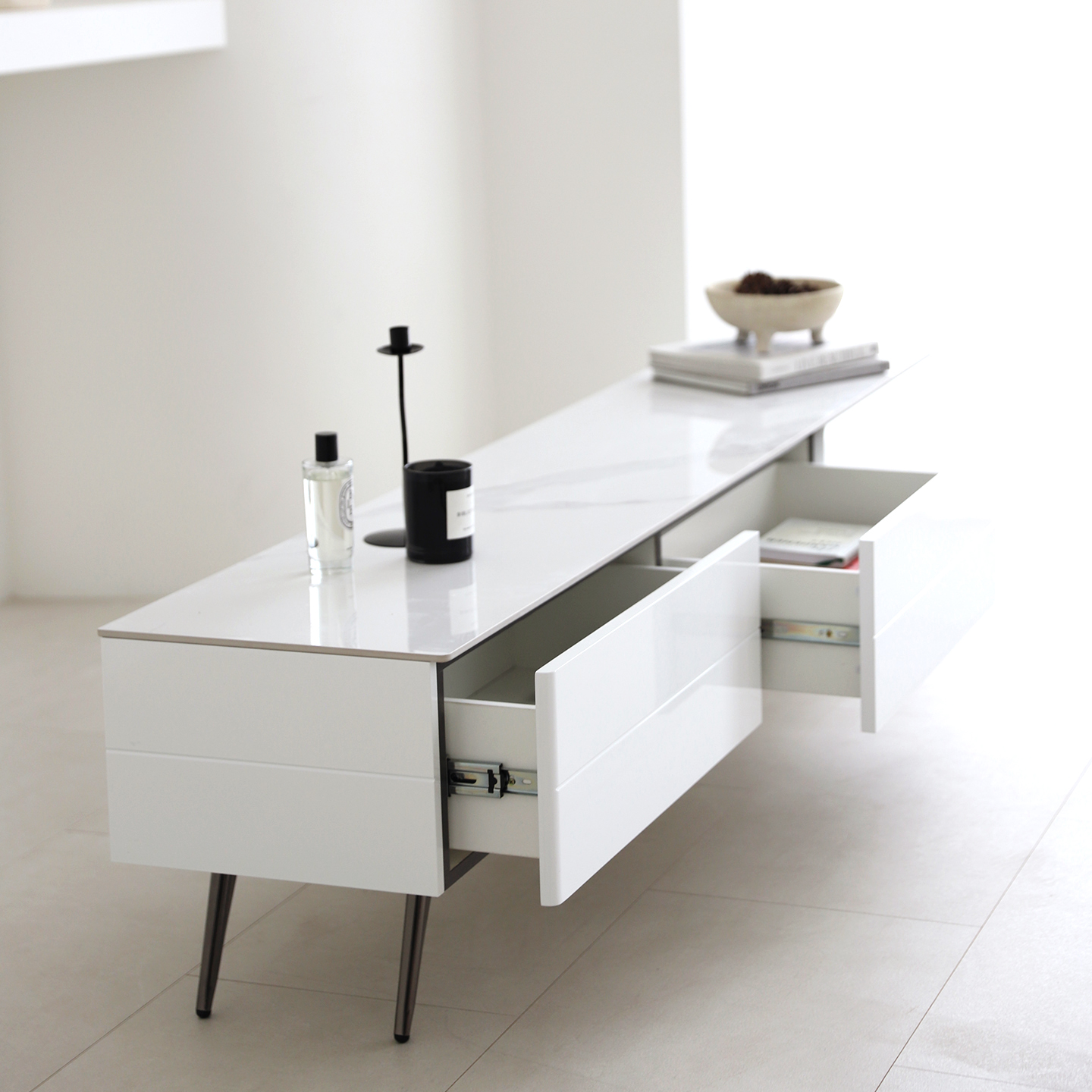 비알프렌드 피아제 통 세라믹 거실장 고급 마블 티비다이 수납 TV 장식장 2000