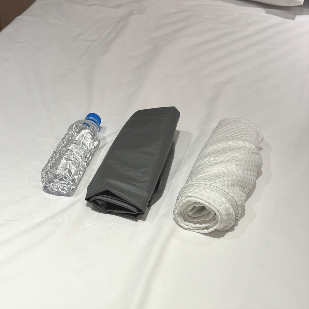 쿠르쿠르 휴대용 에어 침대가드 바디필로우 여행용 캠핑용 죽부인 튜브형