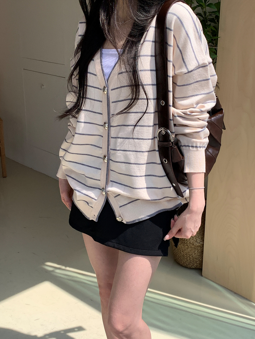 [제니룩💙] 오션 스트라이프 오버핏 가디건 상세 이미지 34