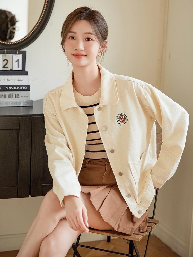 여성 자수 패치 면 자켓 긴팔 카라넥 간절기 아우터 포켓 스위트 캐주얼 봄 가을 아이보리 - 상세 이미지 2