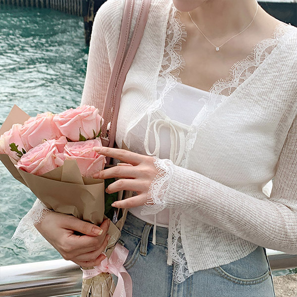 베르사유 레이스 프릴 리본 스트랩 시스루 골지 가디건 cd3355