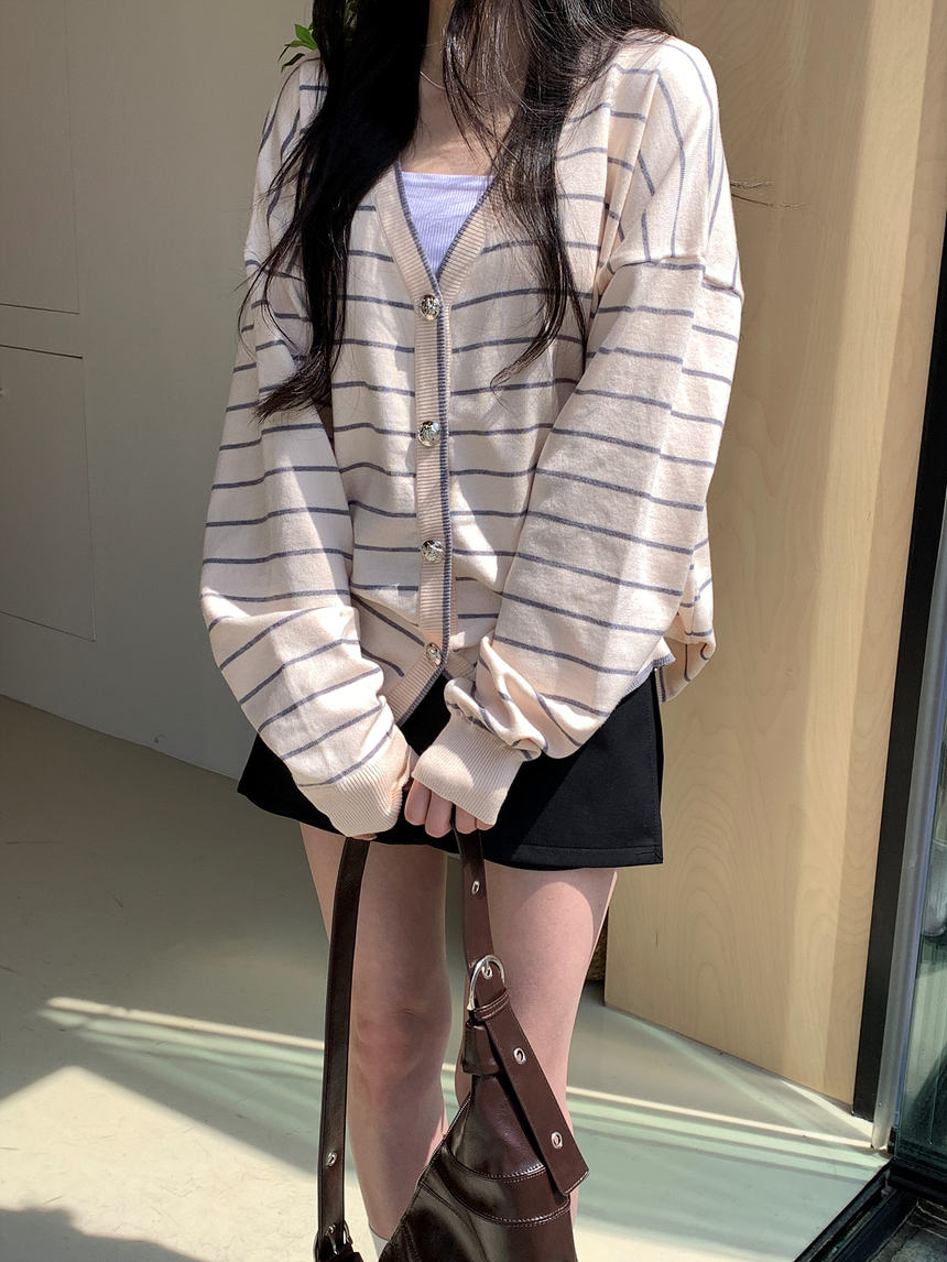 [제니룩💙] 오션 스트라이프 오버핏 가디건 상세 이미지 36