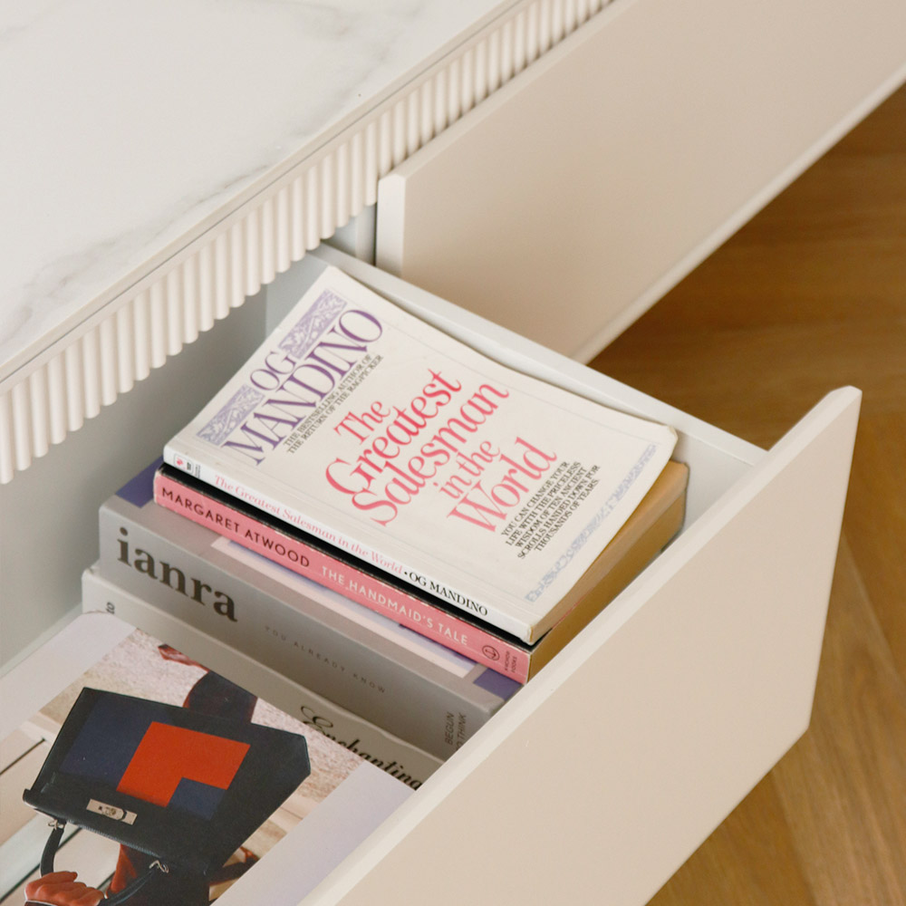 비알프렌드 아크네 템바보드 통 세라믹 거실장 고급 마블 티비다이 수납 TV 장식장 2000