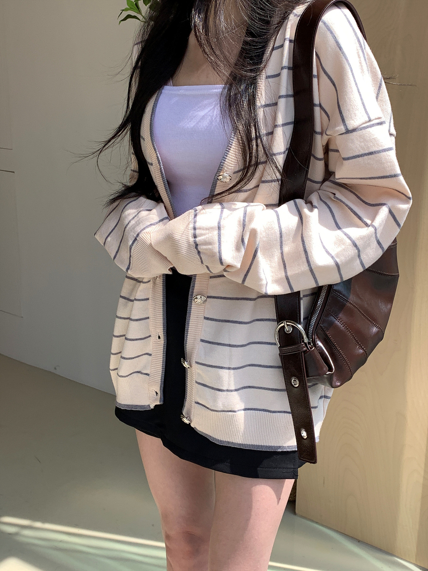 [제니룩💙] 오션 스트라이프 오버핏 가디건 상세 이미지 28