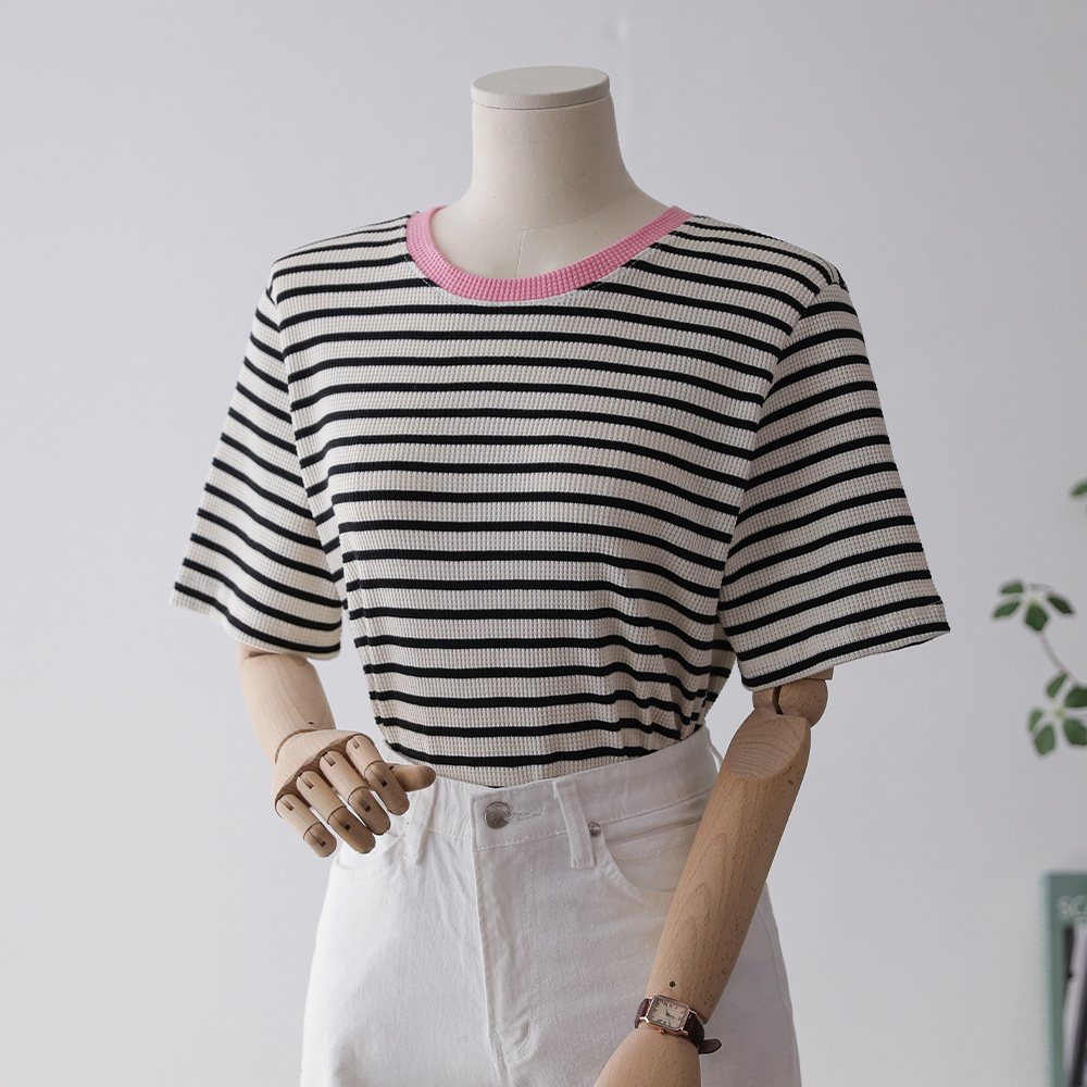 위트린 엠보 와플 단가라 배색 라운드 반팔 티셔츠