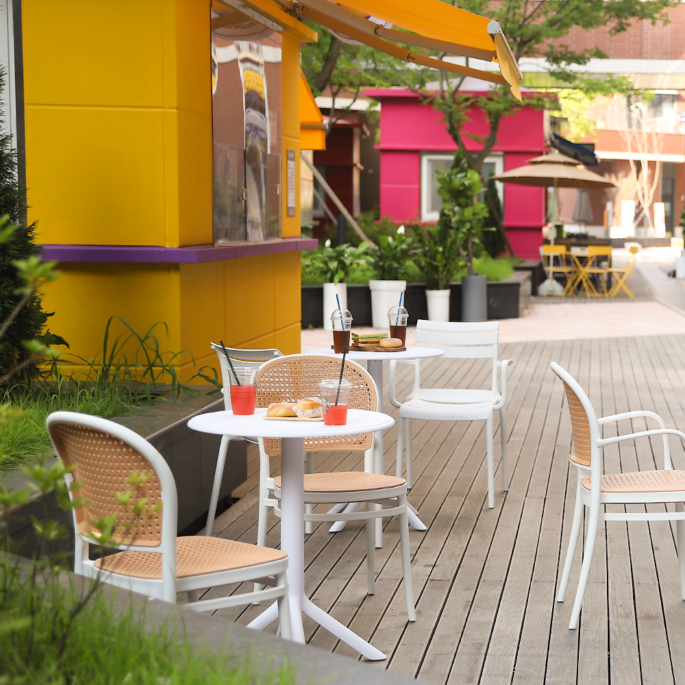 (2인세트)마엘 야외용 카페 테라스 정원 플라스틱 의자 테이블 세트 화이트