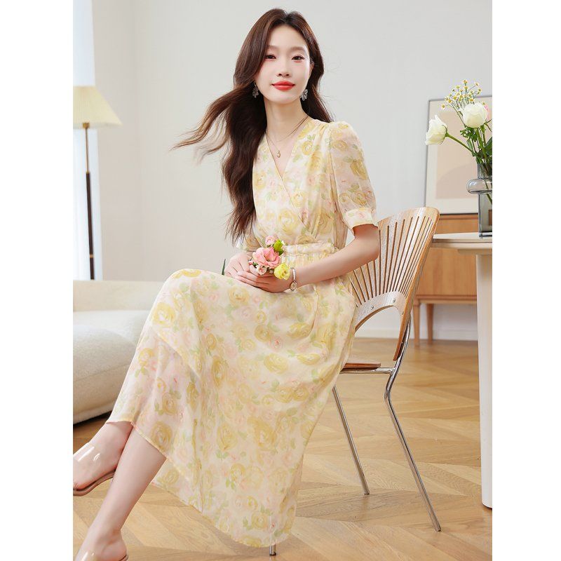 브이넥 플라워 쉬폰 롱 원피스 반팔 허리 스트랩 A라인 봄 여름 데이트룩 옐로우꽃무늬 - 상세 이미지 3
