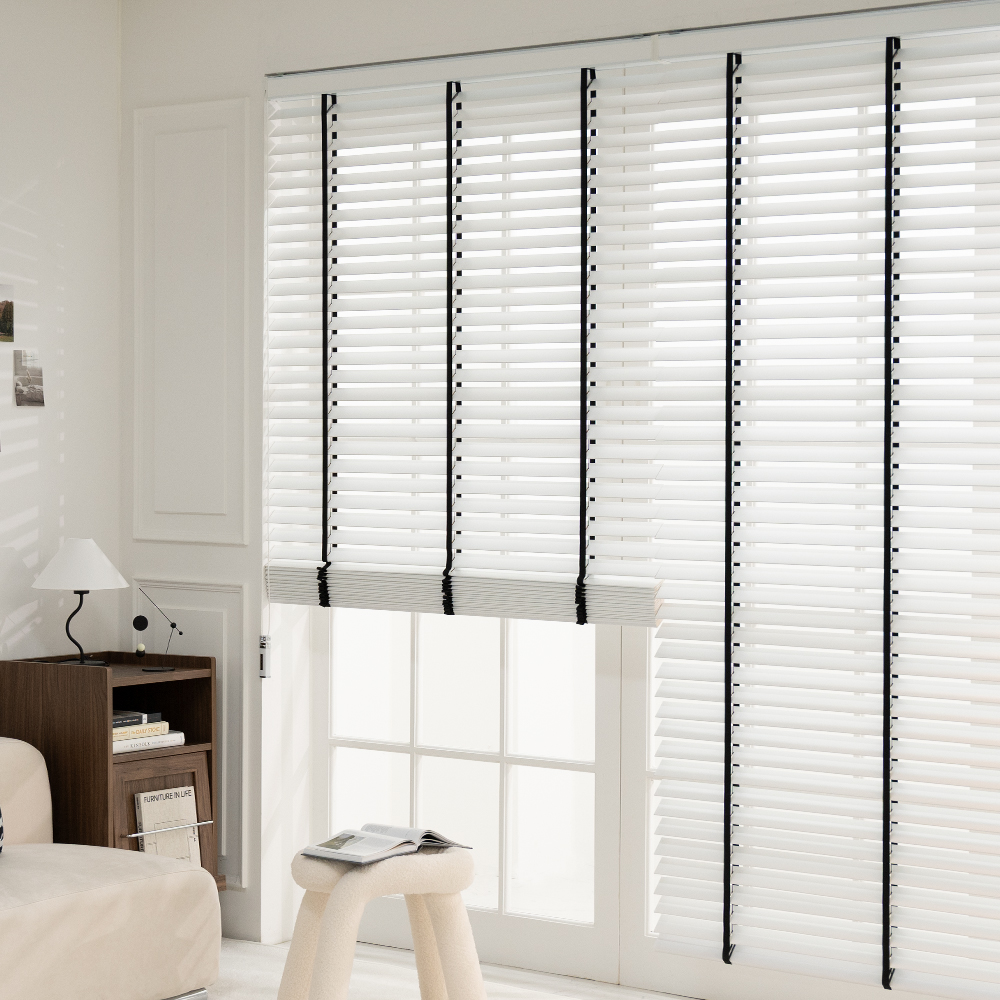 아라크네 블랙댕기 우드블라인드 밴드 리본 라인 오동 거실 안방 40x40