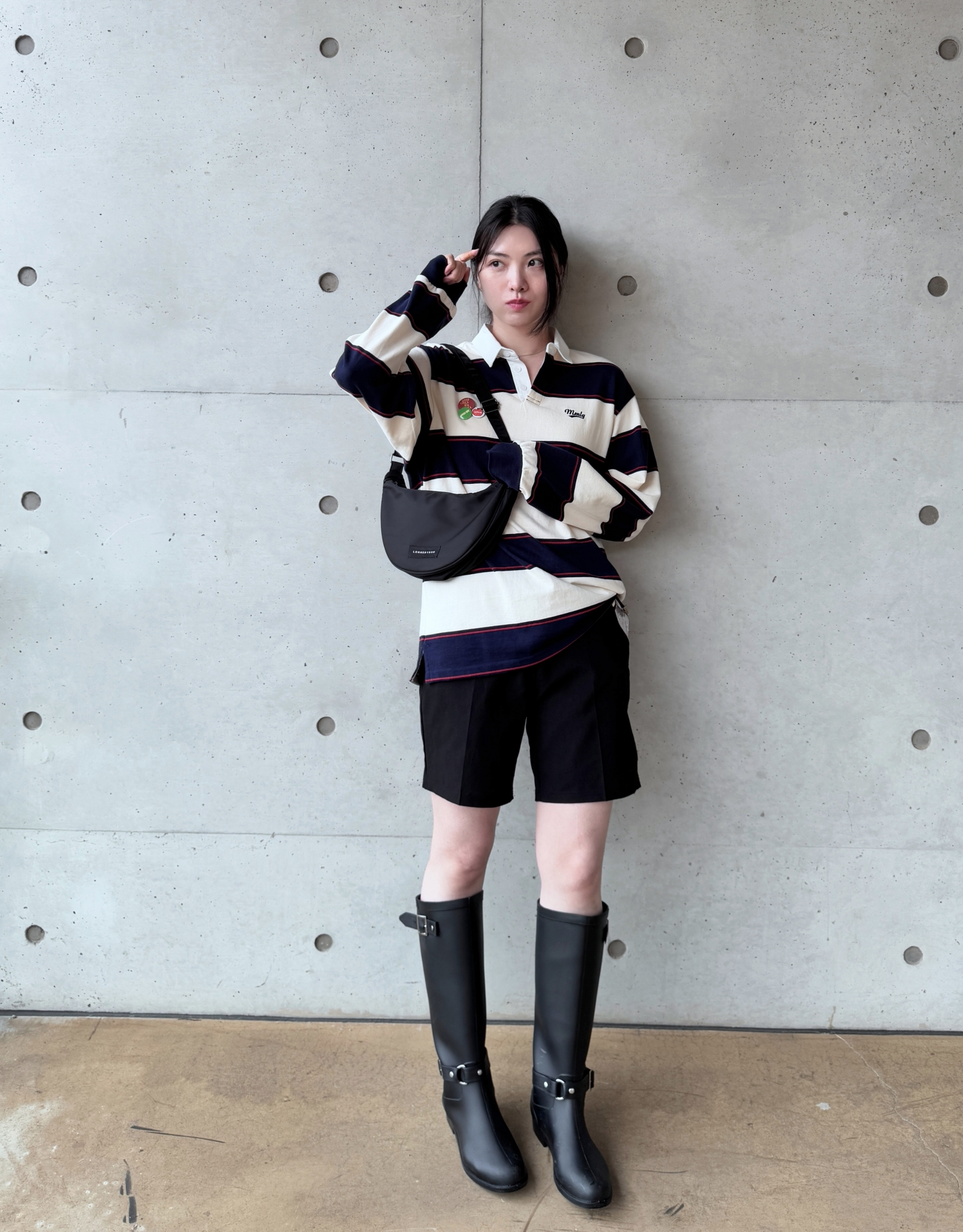 론네바이론 사라백 유럽여행가방 핸드폰 여권 가방 여행용 반달 크로스 슬링 백