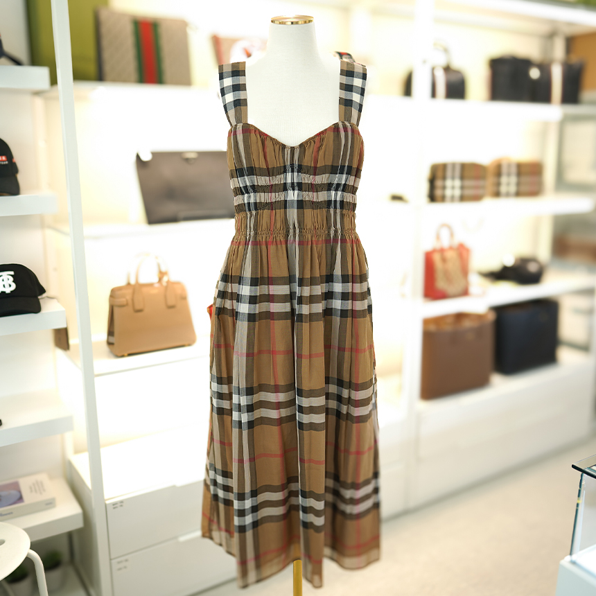 Burberry ストライプワンピース18M（86cm） 1.jpg?type=w860