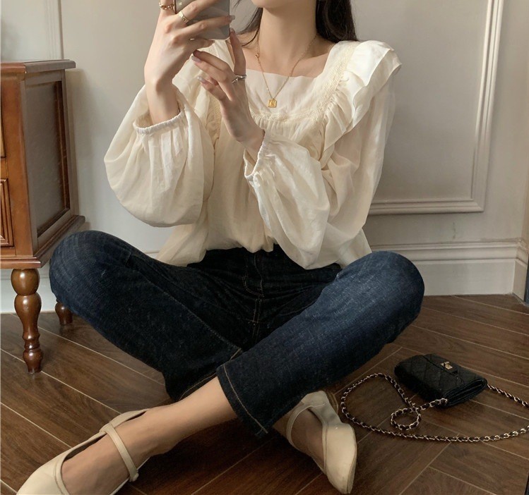 레이스펀칭 스퀘어넥 양프릴 긴팔블라우스 시원한 여신블라우스 여자여자몰 - 상세 이미지 2